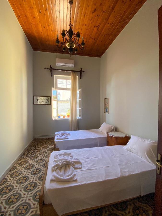 Shared House , Private Rooms With Garden 干尼亞 外观 照片